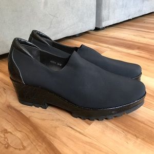 Donald J Pliner wedge mules snakeskin